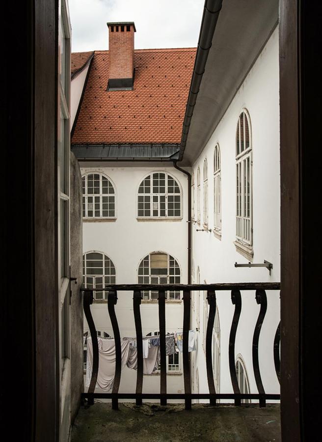Apartment Breg - Old Town River Liubliana Exterior foto